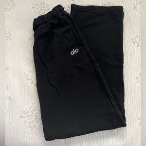AloYoga Accolade Straight Leg Sweatpants Size Small